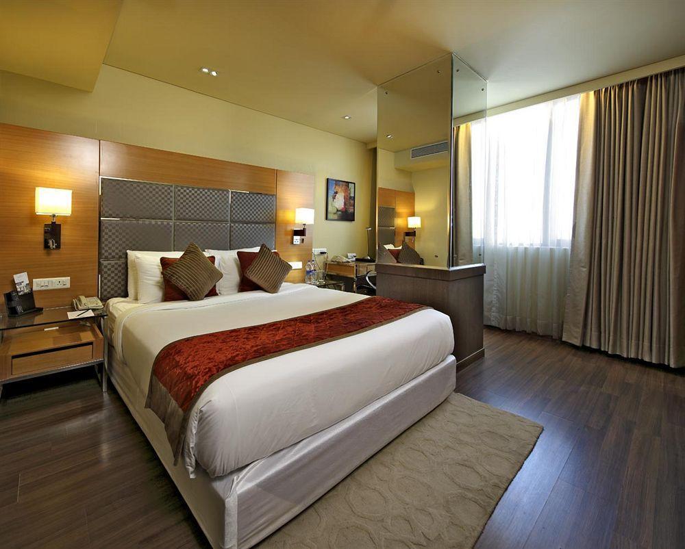 Country Inn Panjim Goa Панаджи Экстерьер фото
